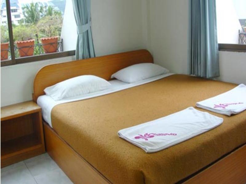 Chongko Guesthouse Patong Exteriör bild