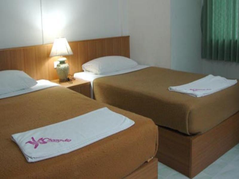 Chongko Guesthouse Patong Exteriör bild